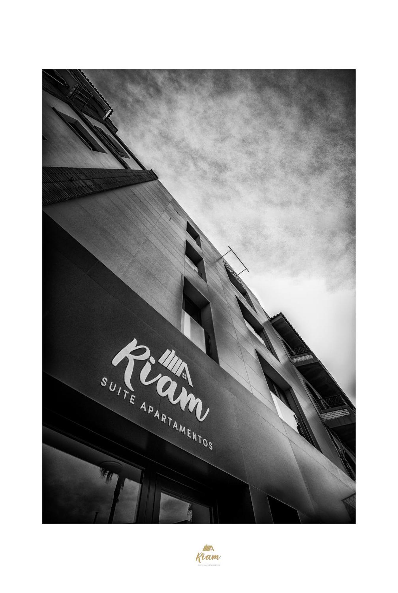 Riam Suites Apartamentos Los Palacios Y Villafranca Exterior foto